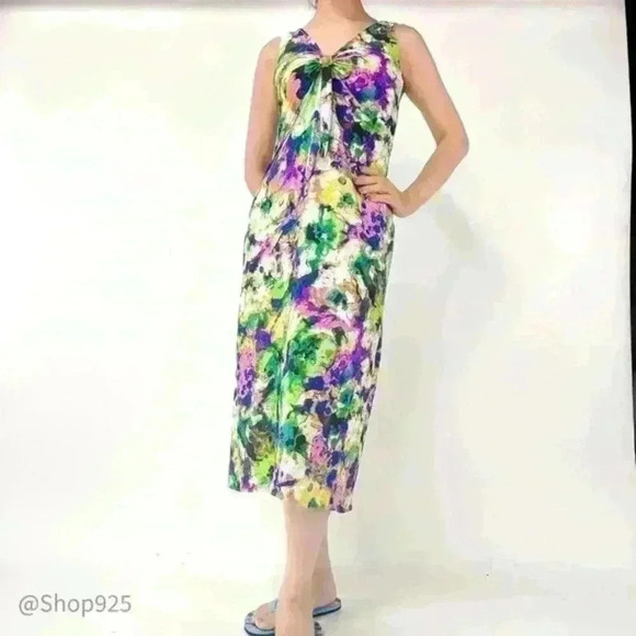 Floral Print Stretch  Dress - Picture 1 of 5